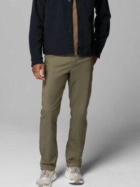 Columbia ROC rugged outdoor chino pants 36 x 30 NWT BRAND NEW